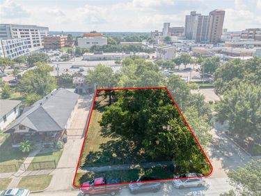 1417 S Jennings Avenue , Fort Worth, TX 76104