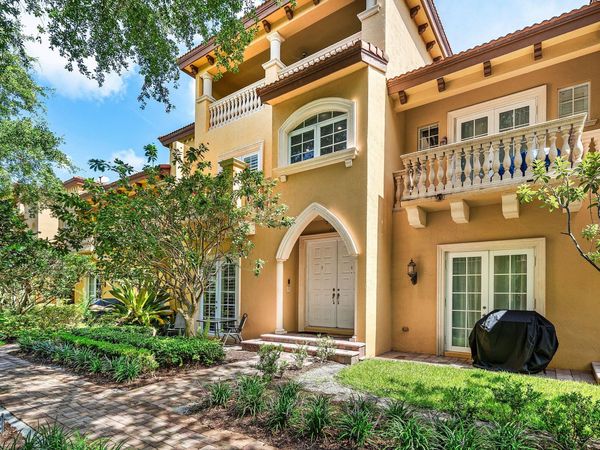 400 NE 69th Circle, Boca Raton, FL 33487