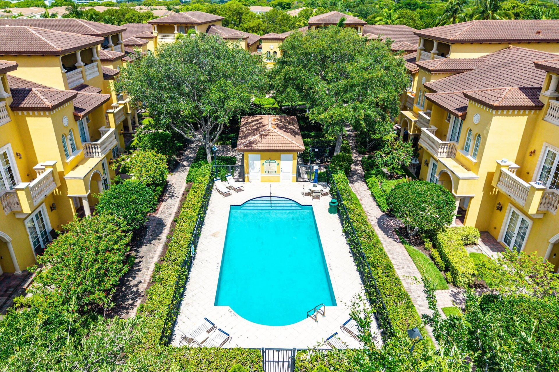 400 NE 69th Circle, Boca Raton, FL 33487 Photo