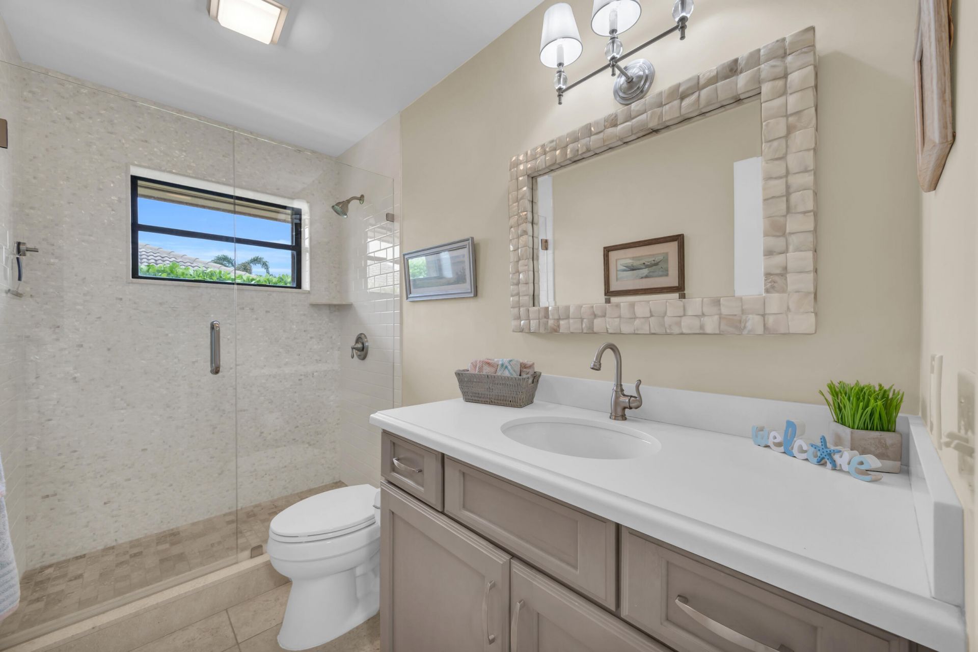 9067 SE Star Island Way, Hobe Sound, FL 33455 Photo