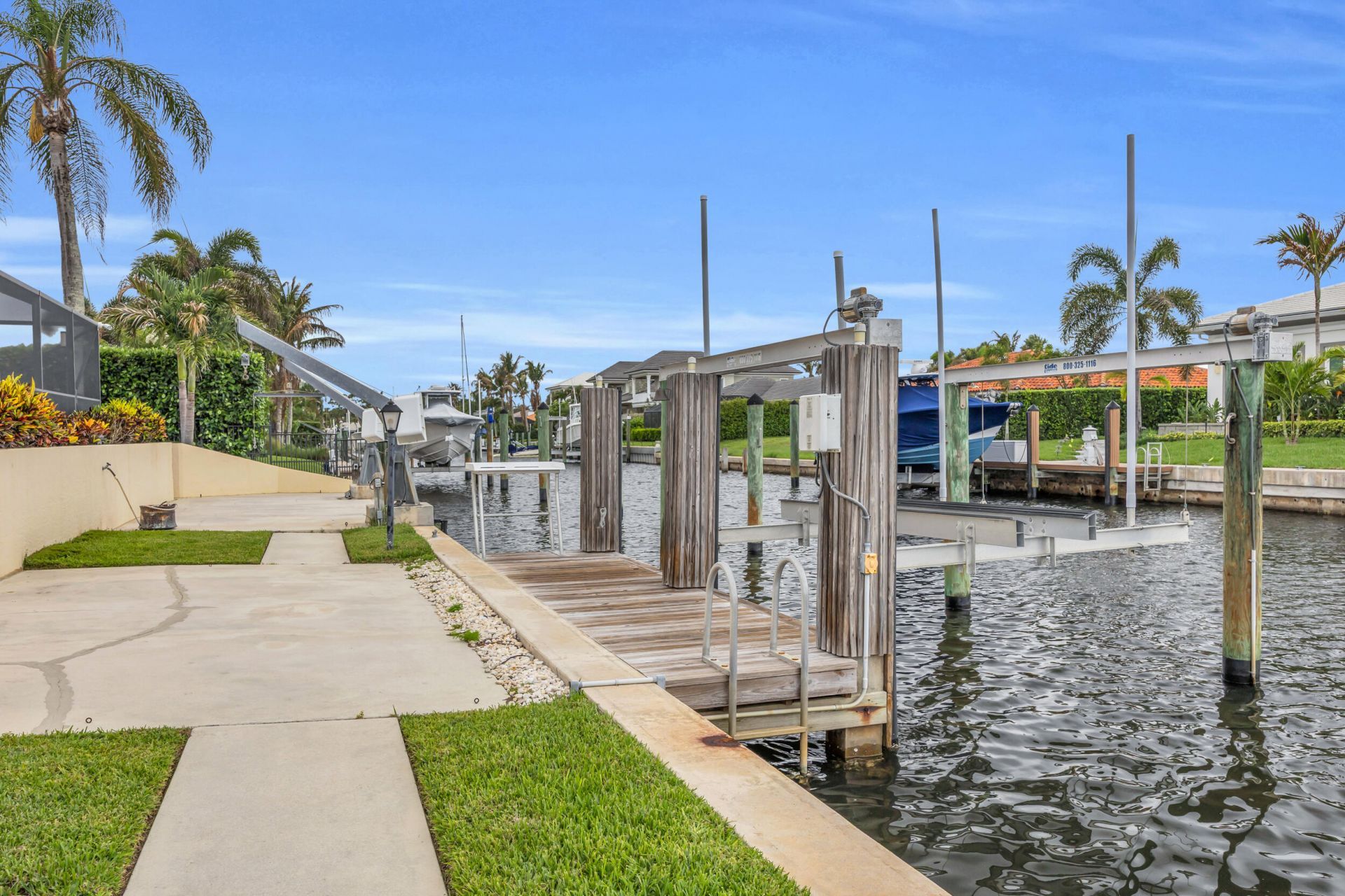 9067 SE Star Island Way, Hobe Sound, FL 33455 Photo