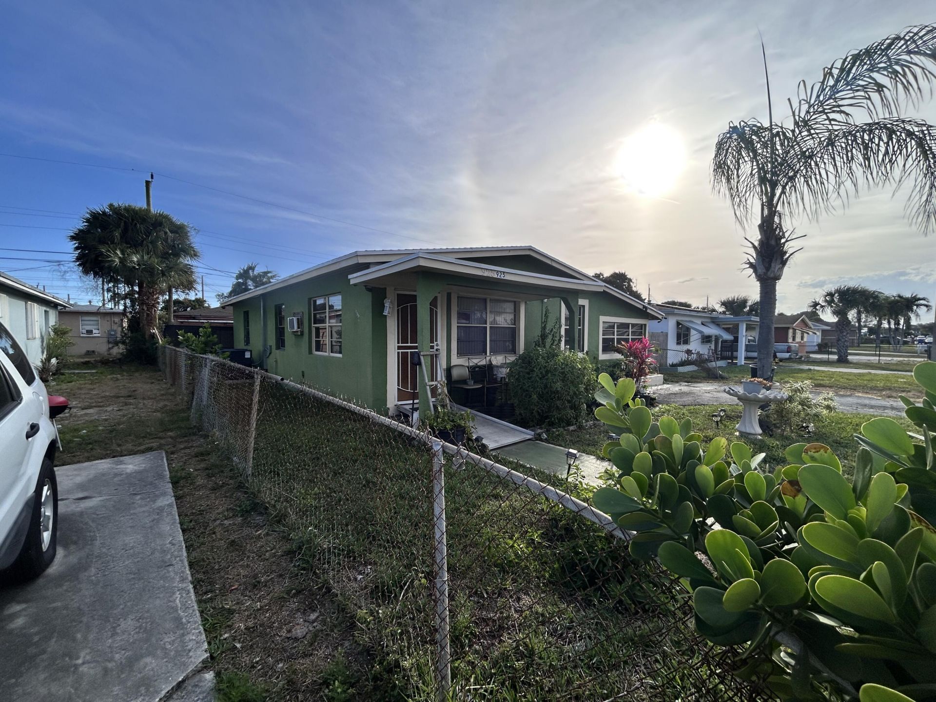 925 W 3rd Street, Riviera Beach, FL 33404 Photo