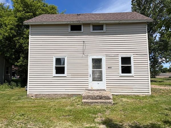 1433 1st Avenue NE, Glenwood, MN 56334