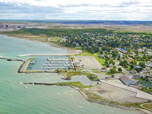 350 E Huron Avenue, Rogers City, MI 49779