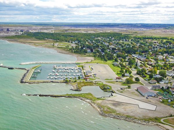350 E Huron Avenue, Rogers City, MI 49779