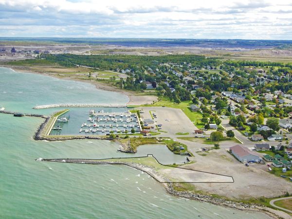 350 E Huron Avenue, Rogers City, MI 49779