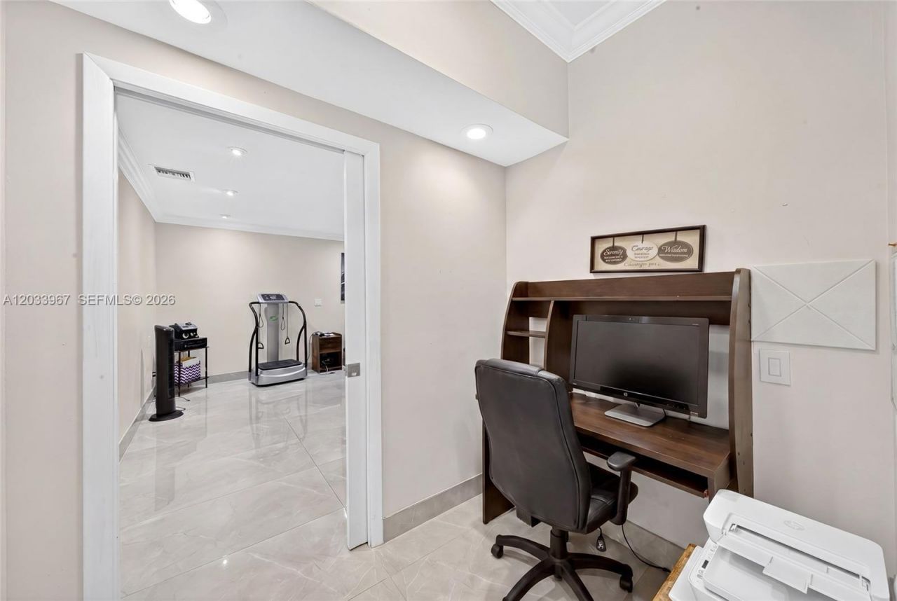8250 SW 118th Ter , Miami, FL 33156 Photo