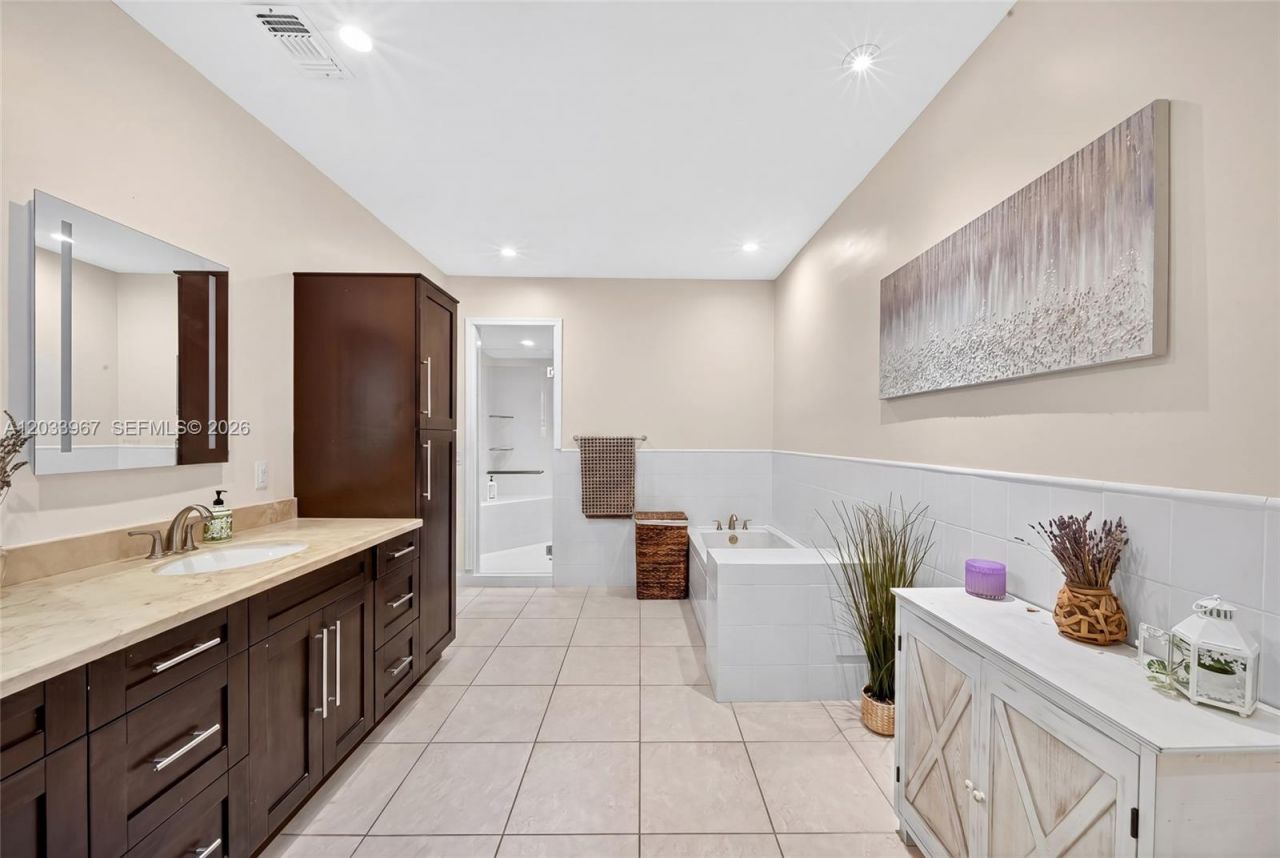 8250 SW 118th Ter , Miami, FL 33156 Photo