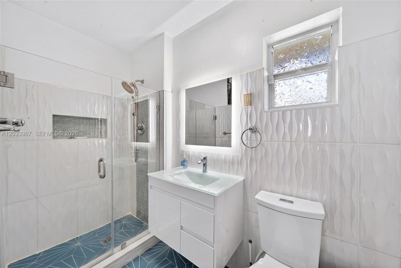8250 SW 118th Ter , Miami, FL 33156 Photo