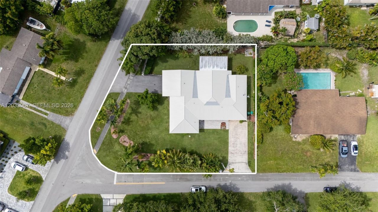 8250 SW 118th Ter , Miami, FL 33156 Photo