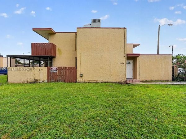 20054 SW 123rd Dr , Miami, FL 33177