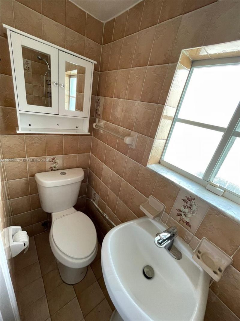 3333 W 4th Ave , Unit A, Hialeah, FL 33012 Photo
