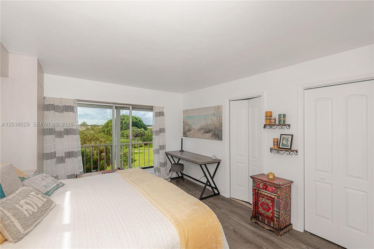 4800 Hillcrest Ln , Unit 501, Hollywood, FL 33021 Photo