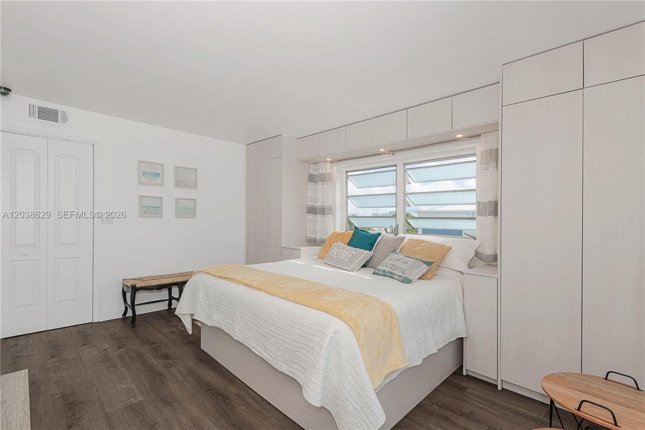 4800 Hillcrest Ln , Unit 501, Hollywood, FL 33021 Photo