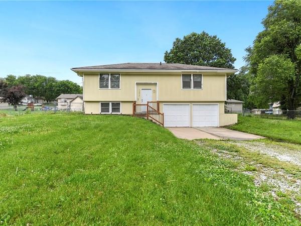 15810 Valentine Street, Belton, MO 64012