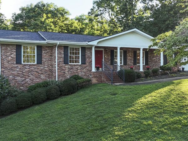5805 N Park Road, Hixson, TN 37343