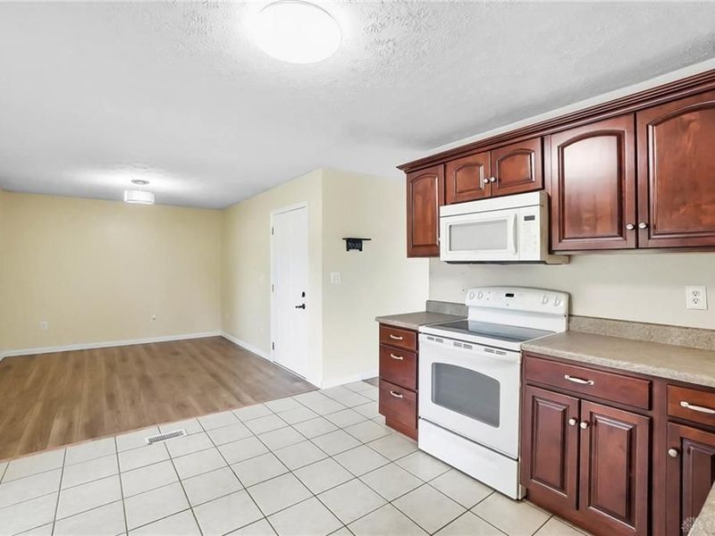 1283 Arlington Drive, Xenia, OH 45385 Photo 10