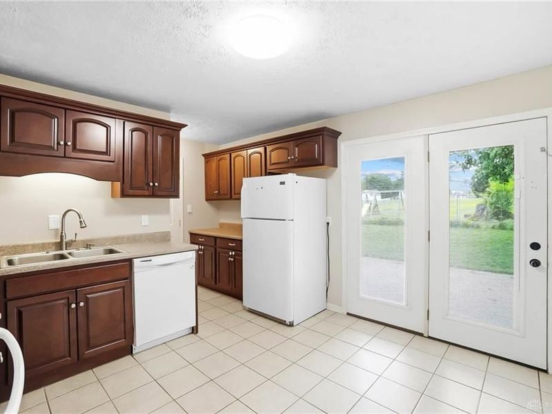 1283 Arlington Drive, Xenia, OH 45385 Photo 11