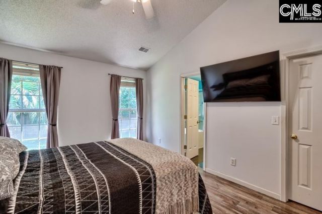 333 Red Barn Court  Photo 14