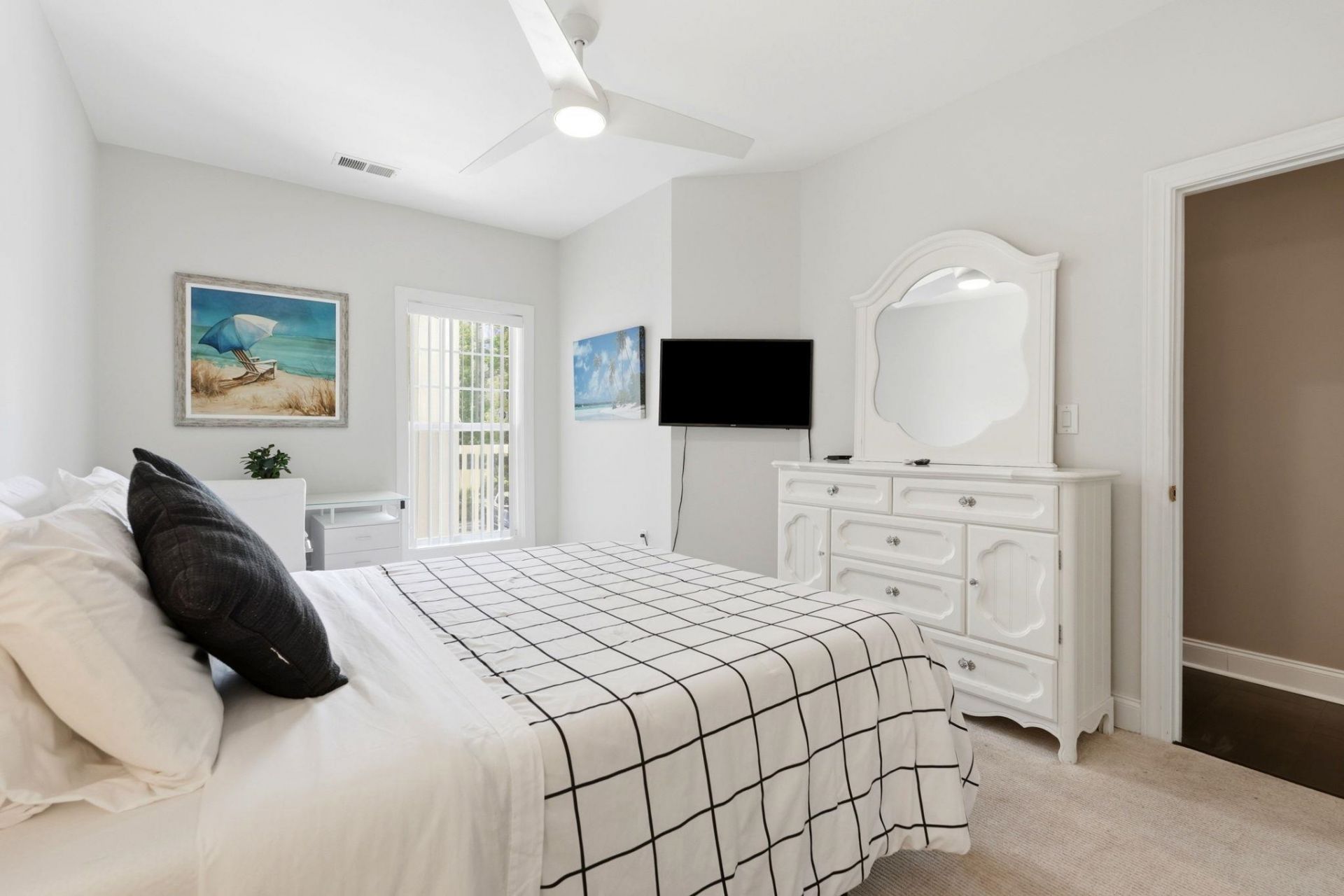 1001 World Tour Blvd.  Photo 24