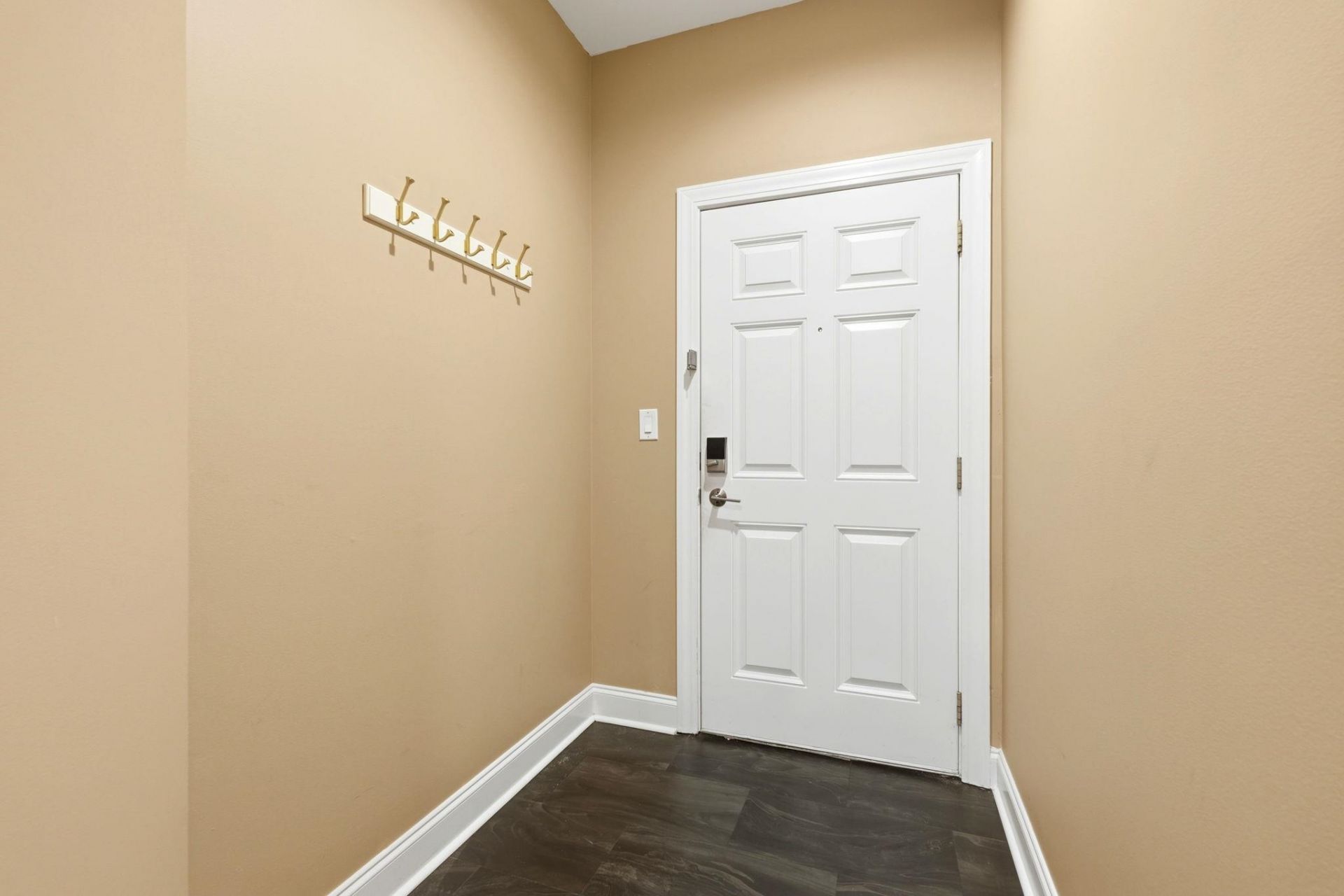 1001 World Tour Blvd.  Photo 7