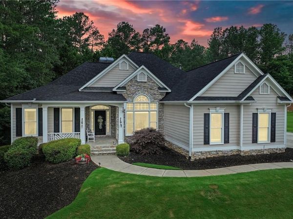 249 Graves Road , Acworth, GA 30101