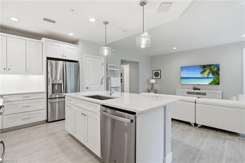 2560 Seychelles Dr, Unit 1003, Naples, FL 34112 Photo