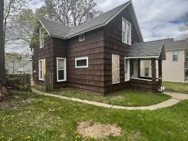 981 Burr Street, Saint Paul, MN 55130