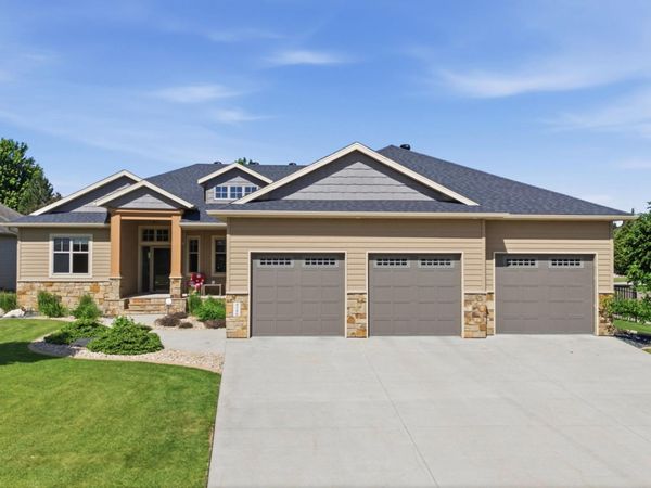 4186 Furnberg Place S, Fargo, ND 58104