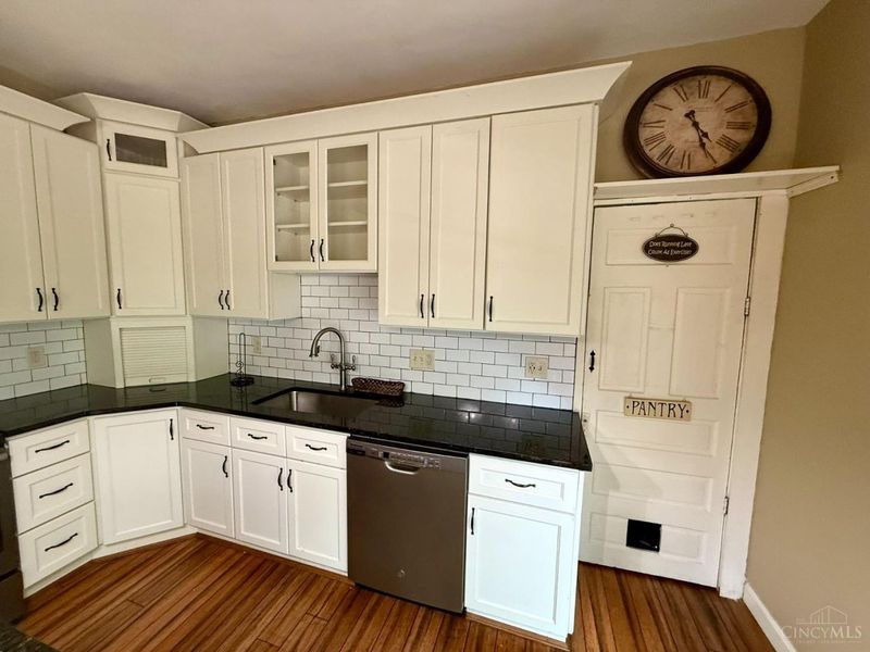 900 S Troy, Glendale, OH 45246 Photo 15