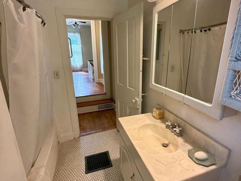900 S Troy, Glendale, OH 45246 Photo 33