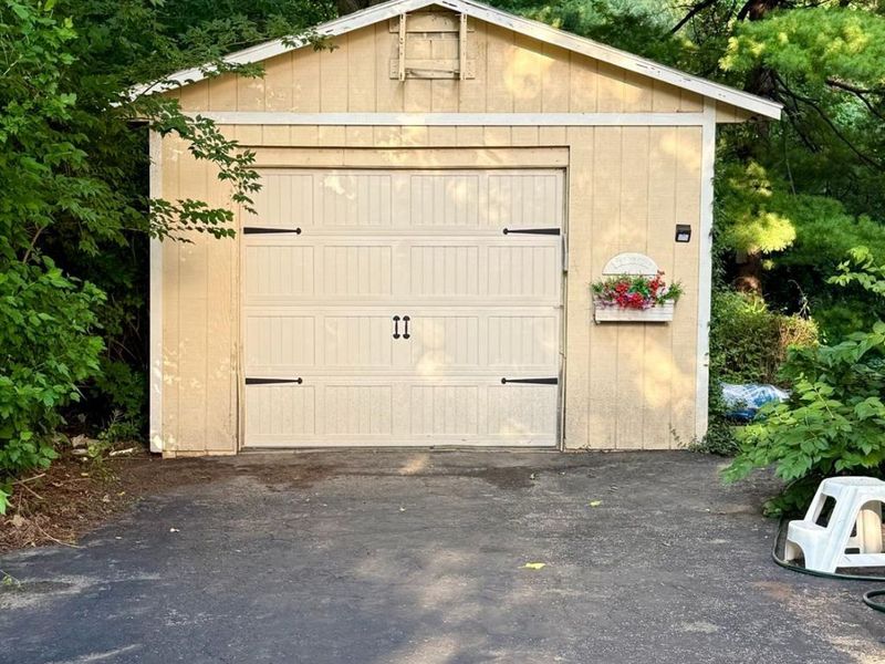 900 S Troy, Glendale, OH 45246 Photo 43