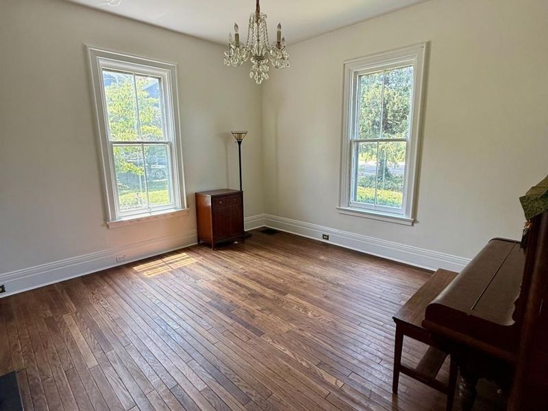 900 S Troy Avenue, Glendale, OH 45246 Photo 6
