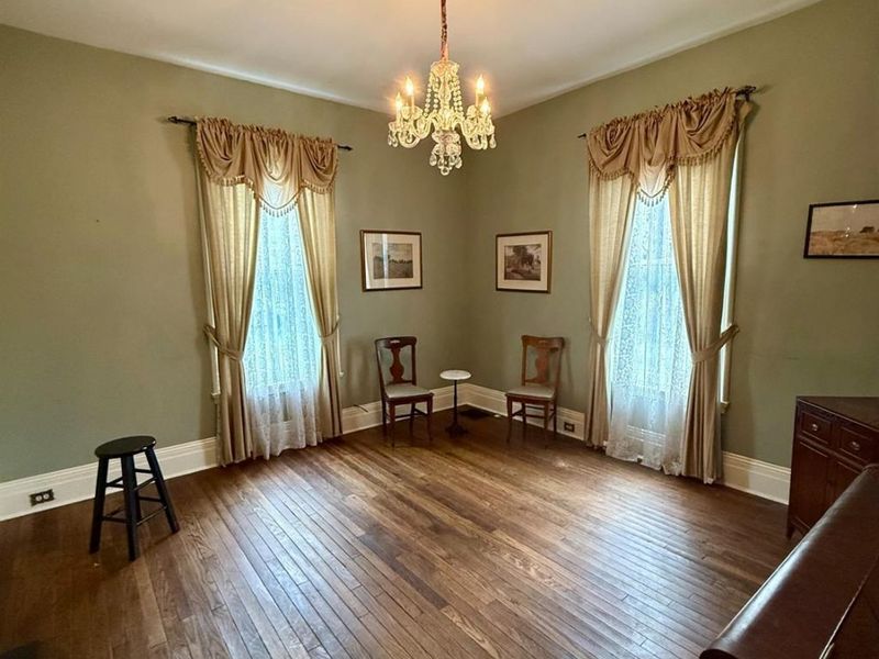 900 S Troy, Glendale, OH 45246 Photo 6