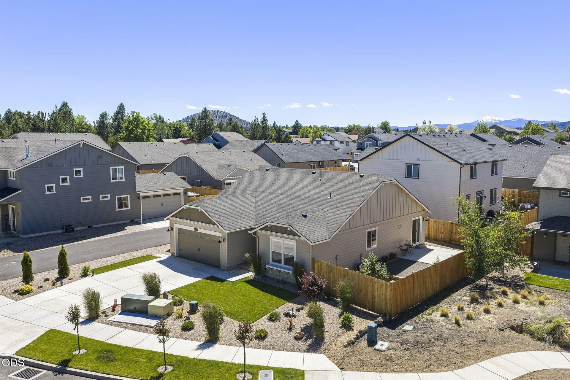 62847 NE Daniel Road, Bend, OR 97701 Main Photo