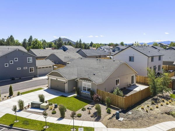 62847 NE Daniel Road, Bend, OR 97701