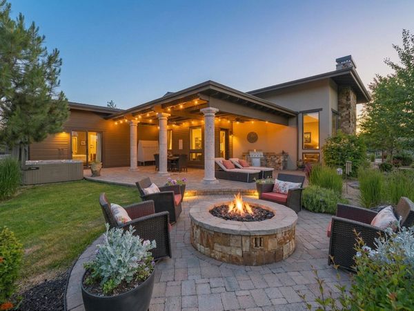 19372 Seaton Loop, Bend, OR 97702