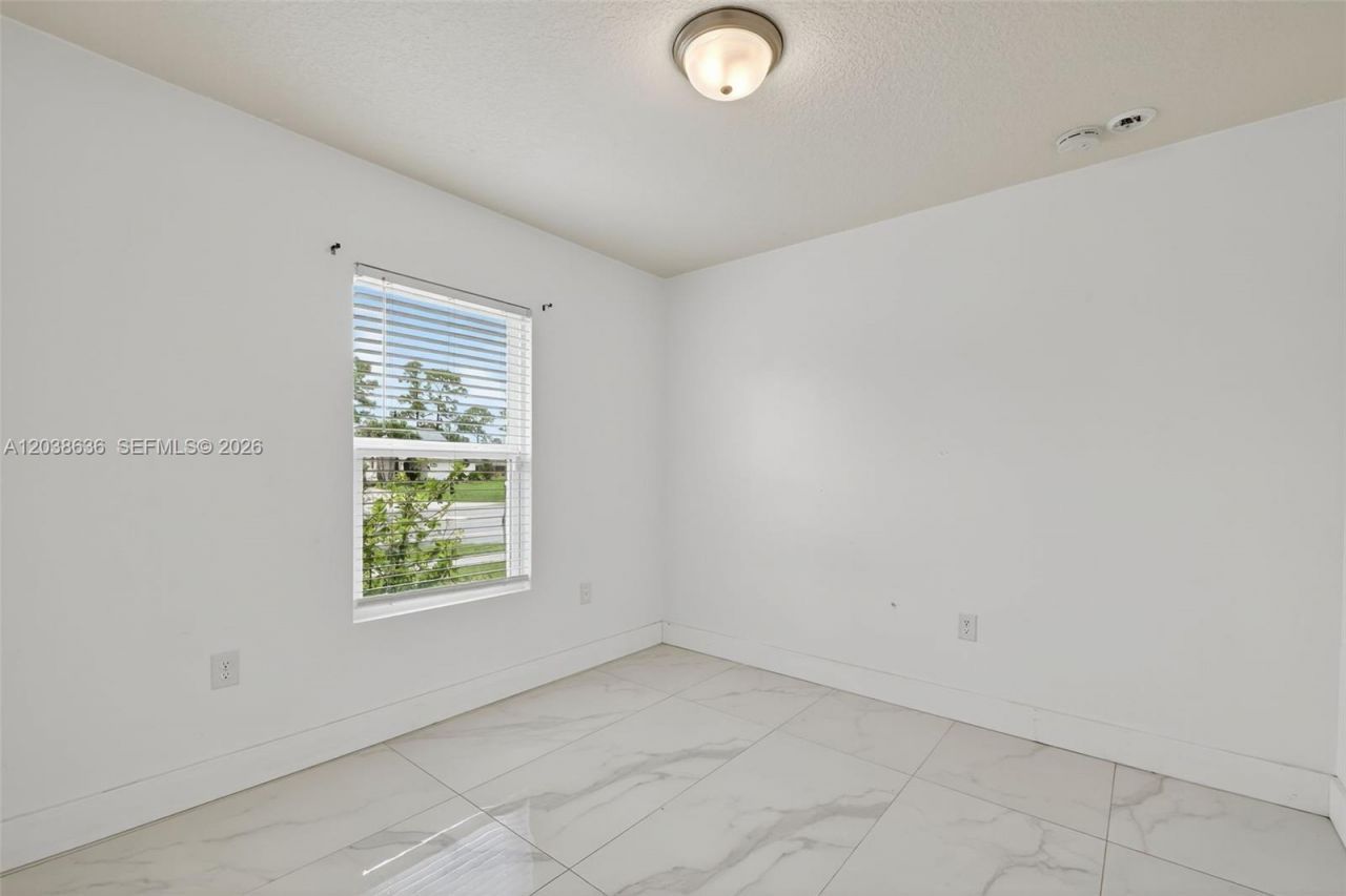 1977 SE Floresta Dr , Port Saint Lucie, FL 34983 Photo
