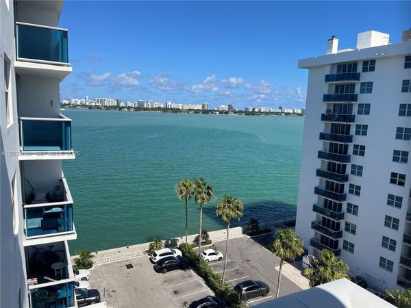 7501 E Treasure Dr , Unit 8A, North Bay Village, FL 33141