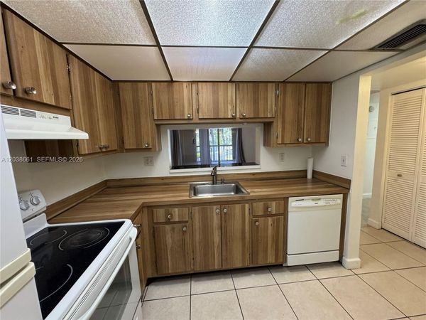 10875 SW 112th Ave, Unit 203, Miami, FL 33176