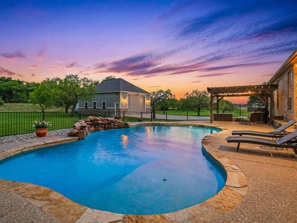 188 Bearclaw Circle, Aledo, TX 76008