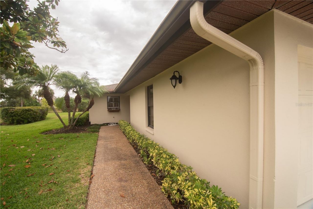 7403 Carnoustie Drive, Unit 7D, Sarasota, FL 34238 Photo