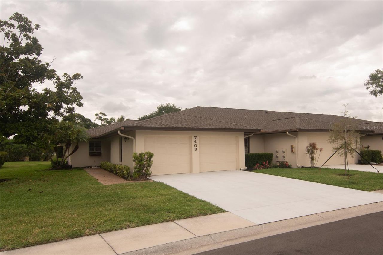 7403 Carnoustie Drive, Unit 7D, Sarasota, FL 34238 Photo