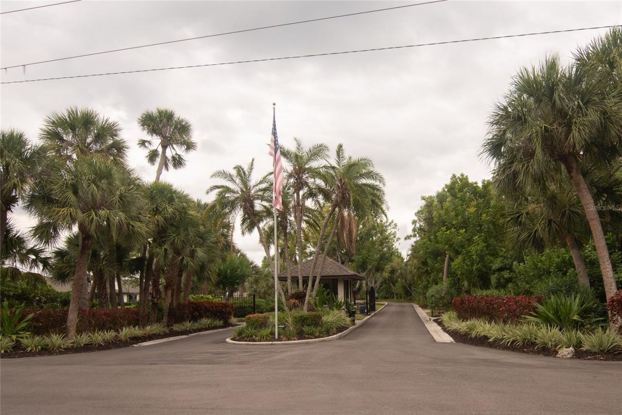 7403 Carnoustie Drive, Unit 7D, Sarasota, FL 34238 Photo
