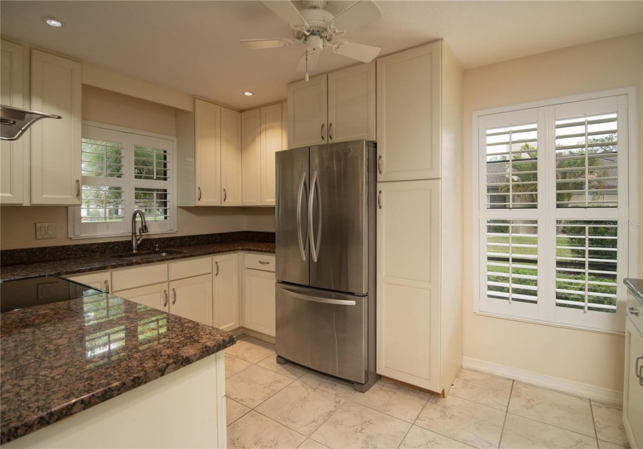 7403 Carnoustie Drive, Unit 7D, Sarasota, FL 34238 Photo