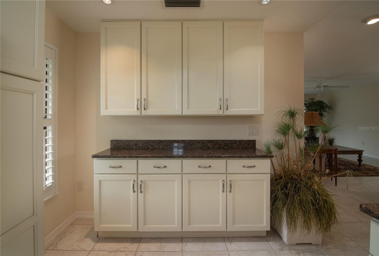 7403 Carnoustie Drive, Unit 7D, Sarasota, FL 34238 Photo