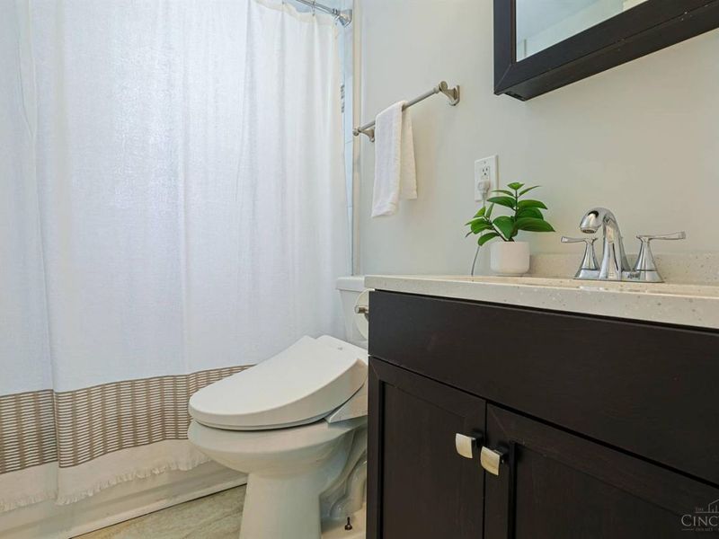 6738 Hampton Drive, Cincinnati, OH 45236 Photo 26