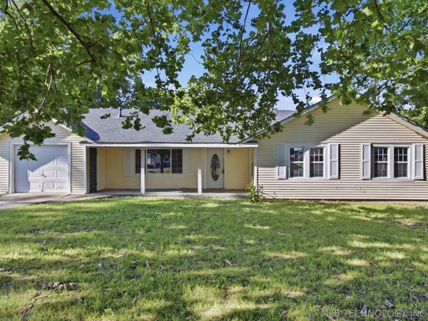 401 E Main Street, Beggs, OK 74421