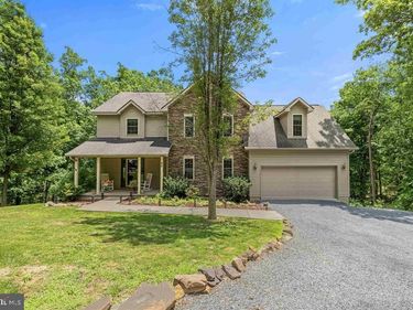 88 PIN OAK, MOUNT JACKSON, VA 22842