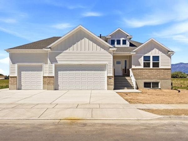 4964 W 3200 S, West Haven, UT 84401